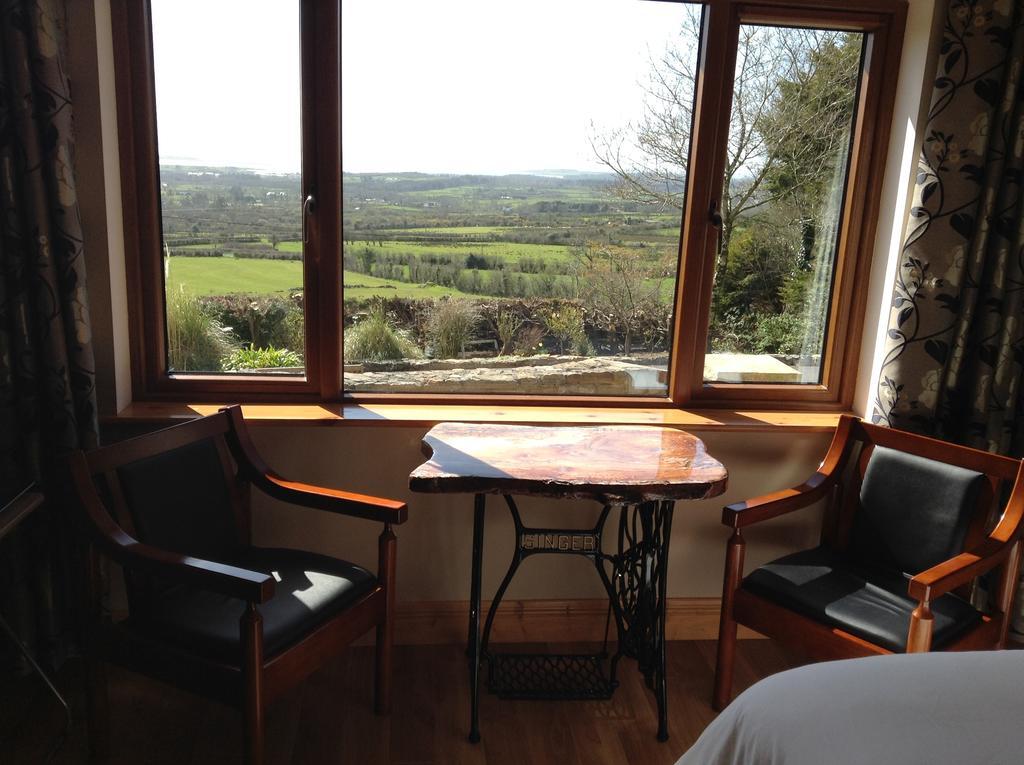 Benbulben Farmhouse B&B Drumcliff 외부 사진