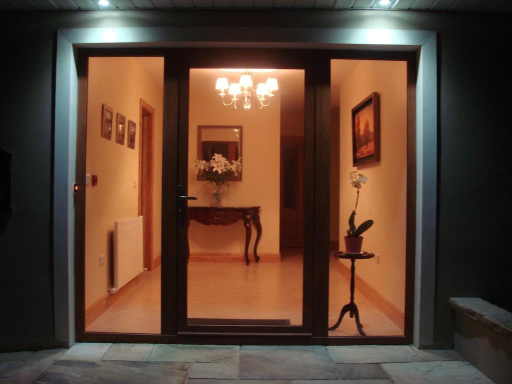 Benbulben Farmhouse B&B Drumcliff 외부 사진