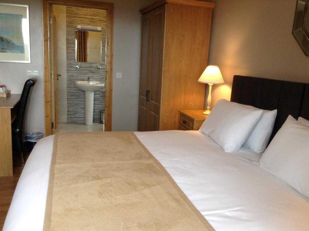 Benbulben Farmhouse B&B Drumcliff 외부 사진